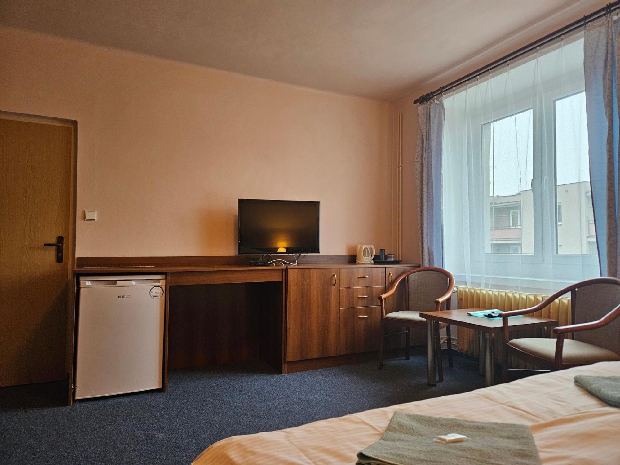 Hotel Trim Pardubice Kültér fotó