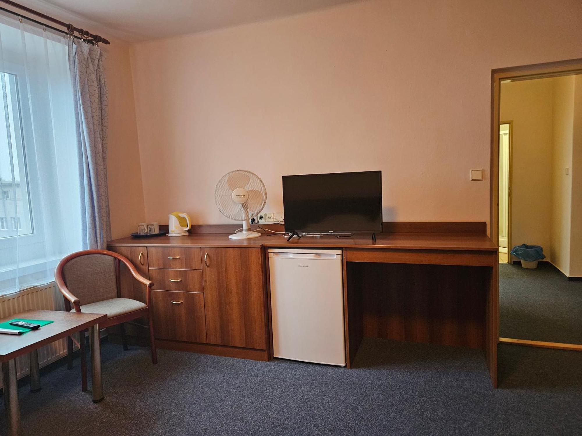 Hotel Trim Pardubice Kültér fotó