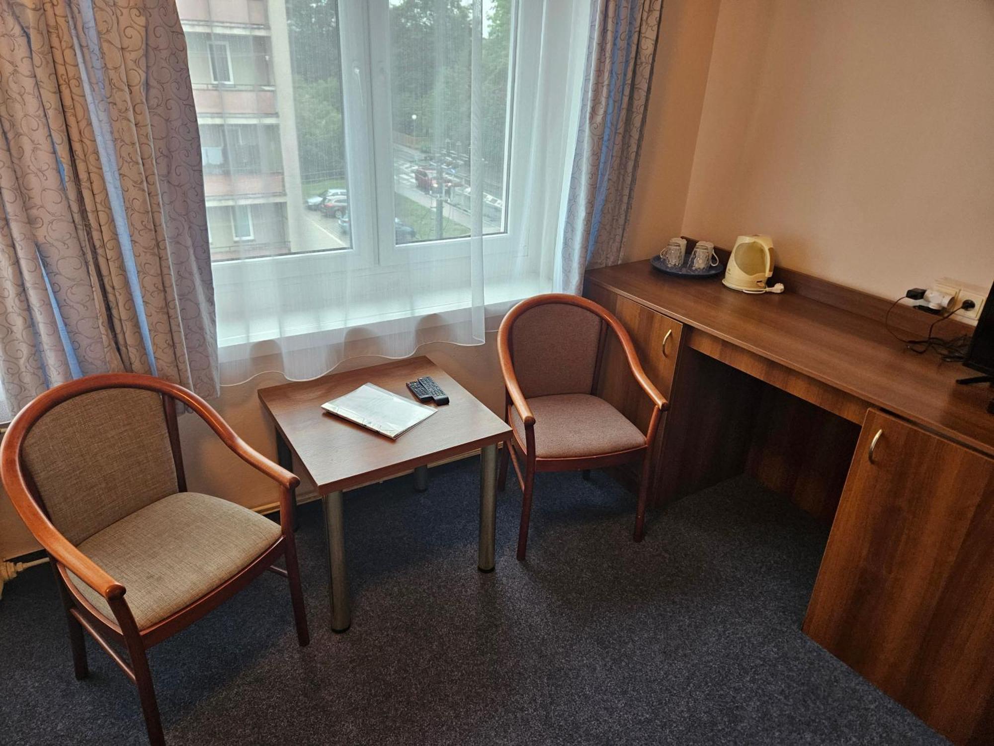 Hotel Trim Pardubice Kültér fotó