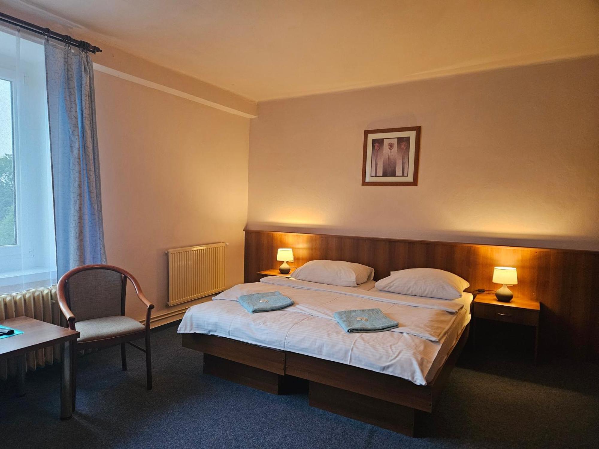 Hotel Trim Pardubice Kültér fotó