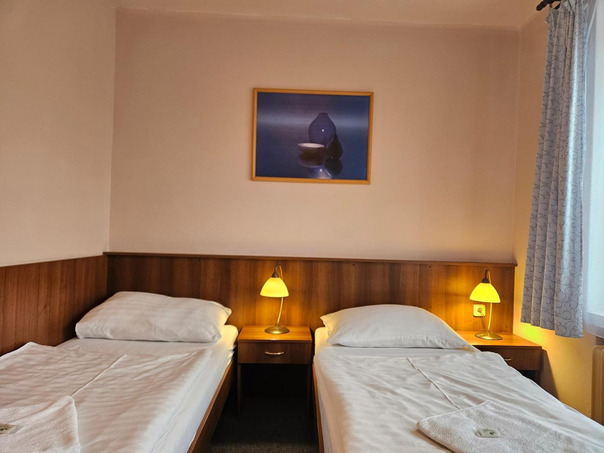 Hotel Trim Pardubice Kültér fotó