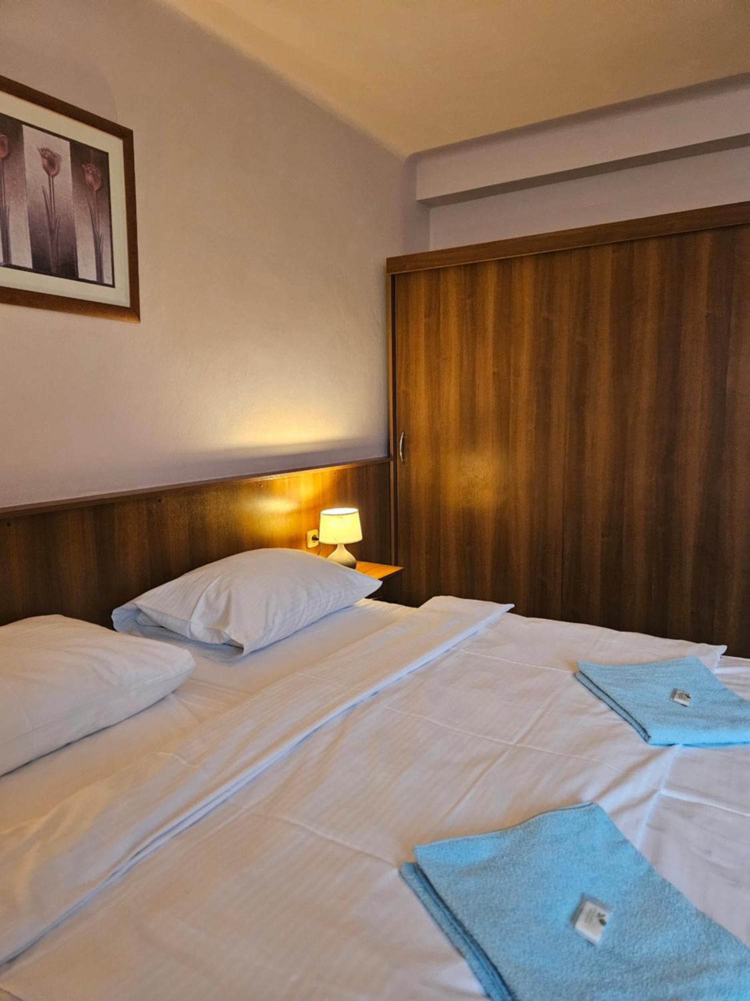 Hotel Trim Pardubice Kültér fotó