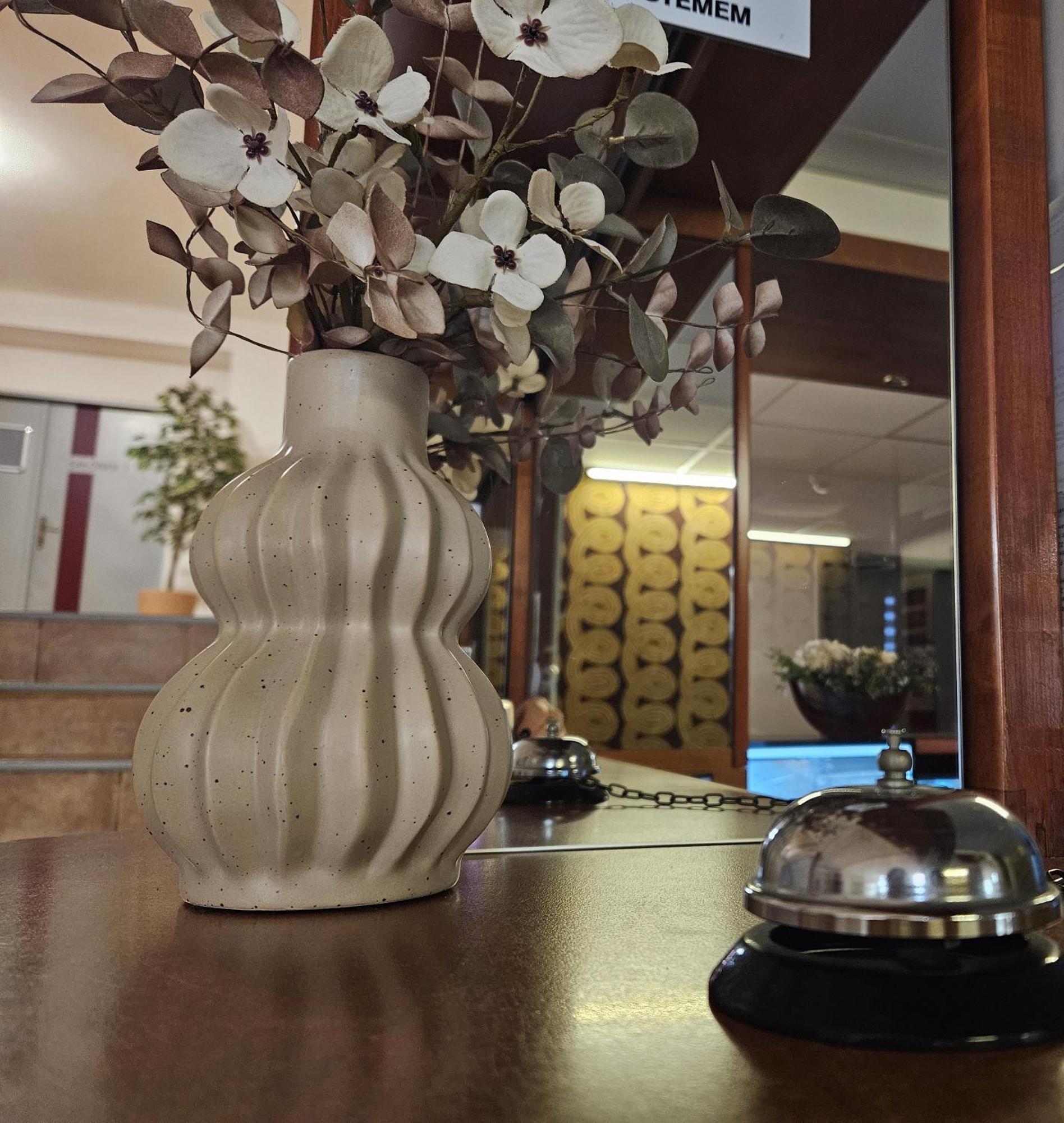 Hotel Trim Pardubice Kültér fotó