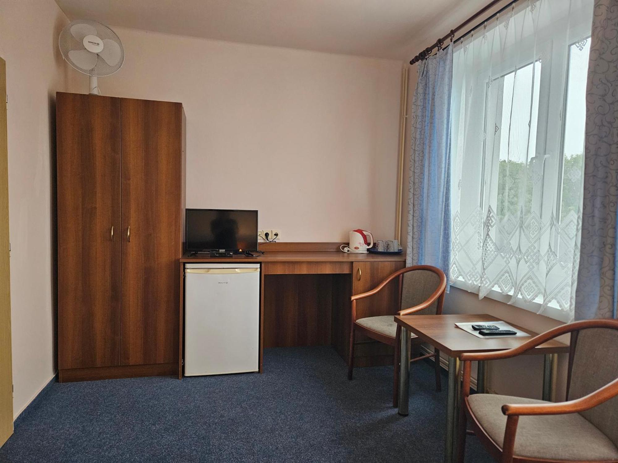 Hotel Trim Pardubice Kültér fotó