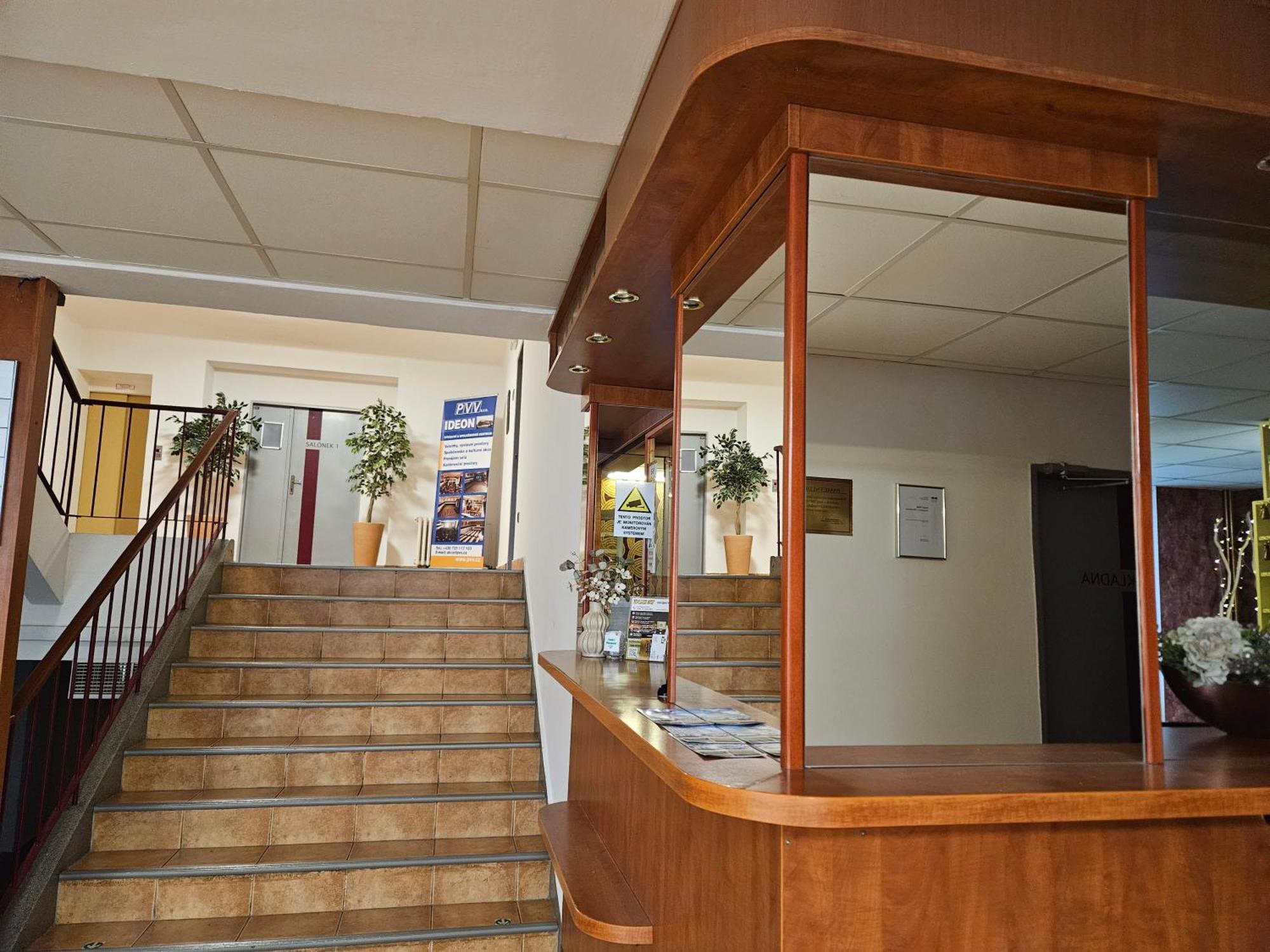 Hotel Trim Pardubice Kültér fotó